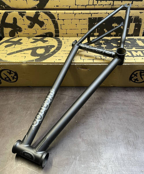 BSD FRAME 21.0" JONESIN Flat Black NEW!