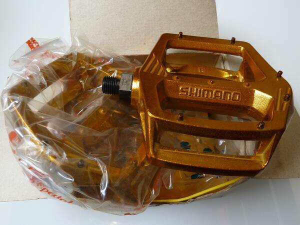 13 SHIMANO DX PEDALS 1/2” (OPC) NOS PAIR Gold