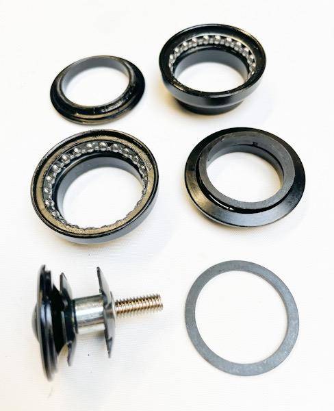 10 AHEADSET 1 1/8" M-WAVE UNSEALED 34MM Black