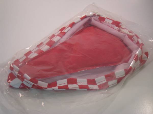 17 SEAT COVER CHECKERED Red/White