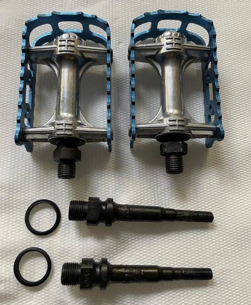 13 KKT FMX LIGHTNING PEDALS 9/16” AXLES Blue