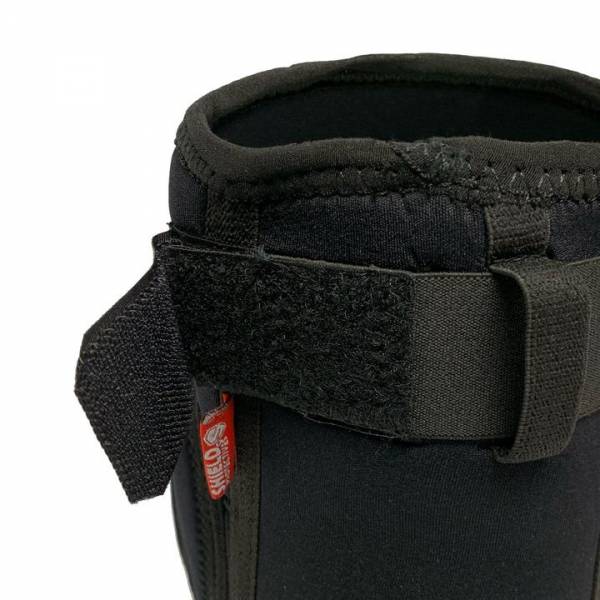 SHIELD PROTECTIVES KNEE PADS S, M or L Black