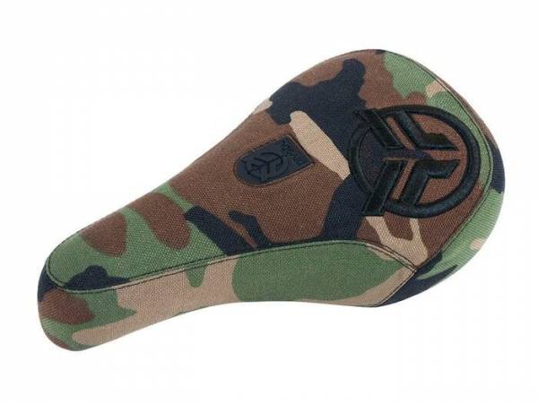 FEDERAL SEAT PIVOTAL MID LOGO CAMO BASE Camo Raised Logo