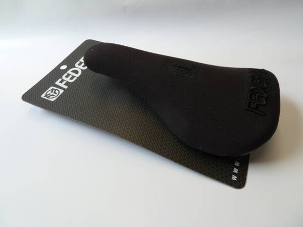 FEDERAL SEAT PIVOTAL SLIM BLACK WORD Black